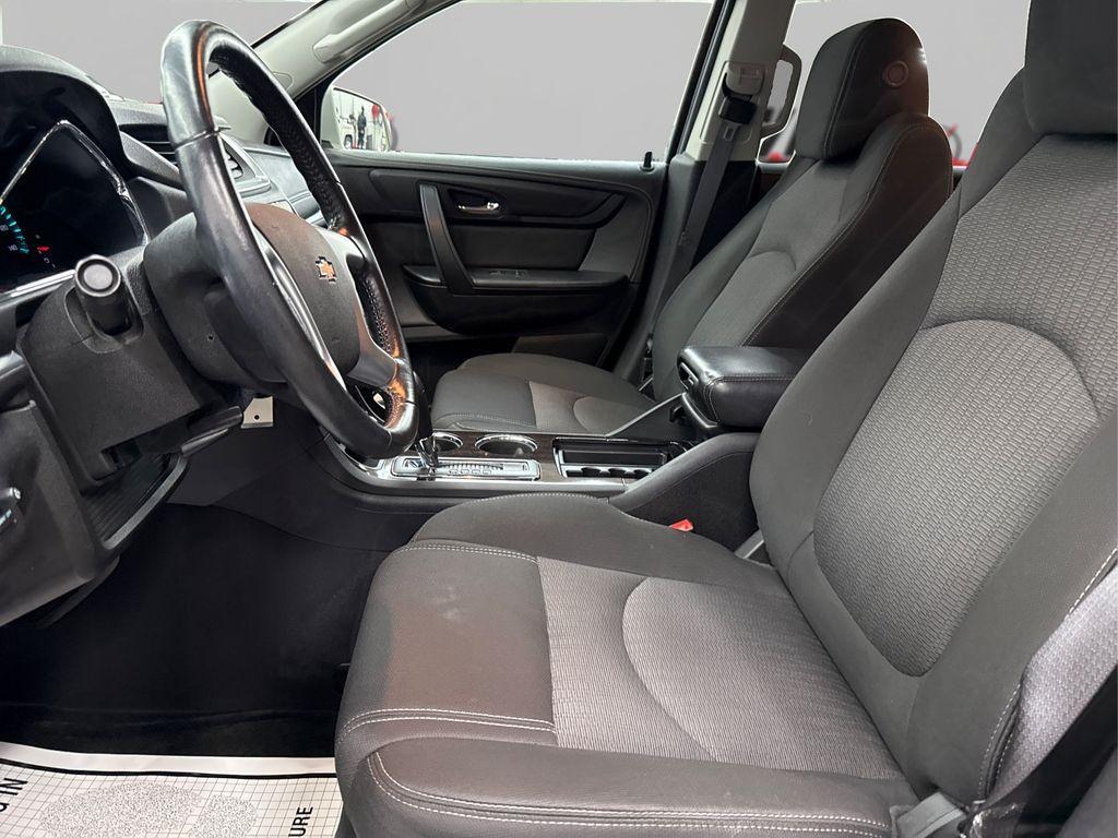 used 2015 Chevrolet Traverse car, priced at $12,499