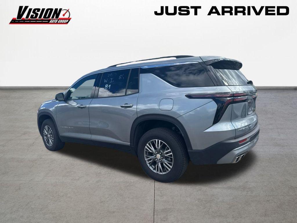 used 2025 Chevrolet Traverse car, priced at $42,990