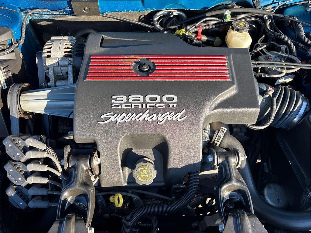 used 1998 Pontiac Grand Prix car, priced at $11,999