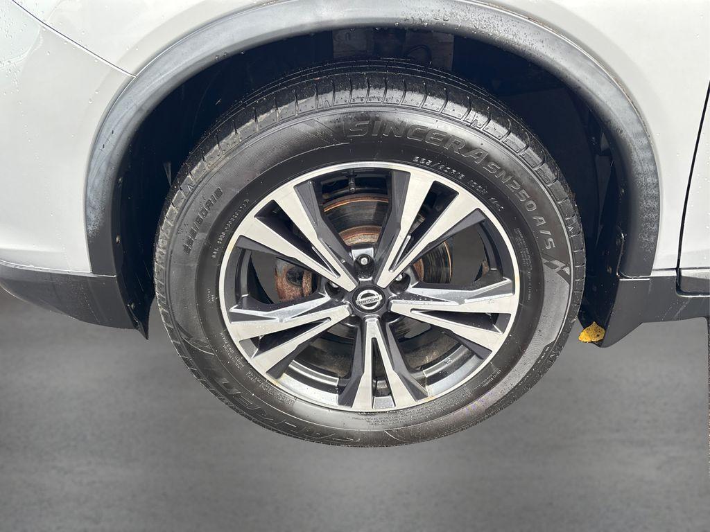 used 2018 Nissan Rogue car, priced at $15,531