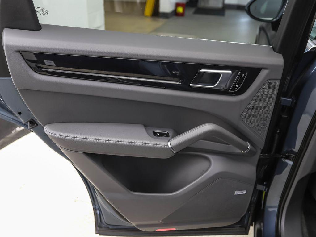 used 2020 Porsche Cayenne car, priced at $33,900