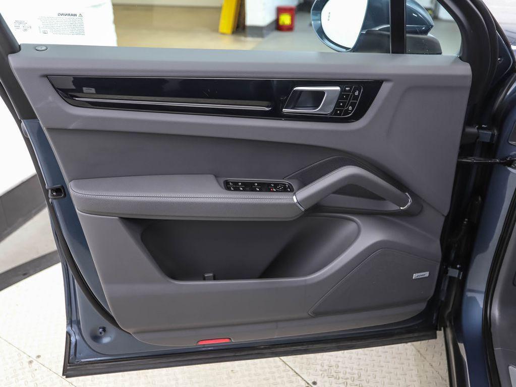 used 2020 Porsche Cayenne car, priced at $33,900