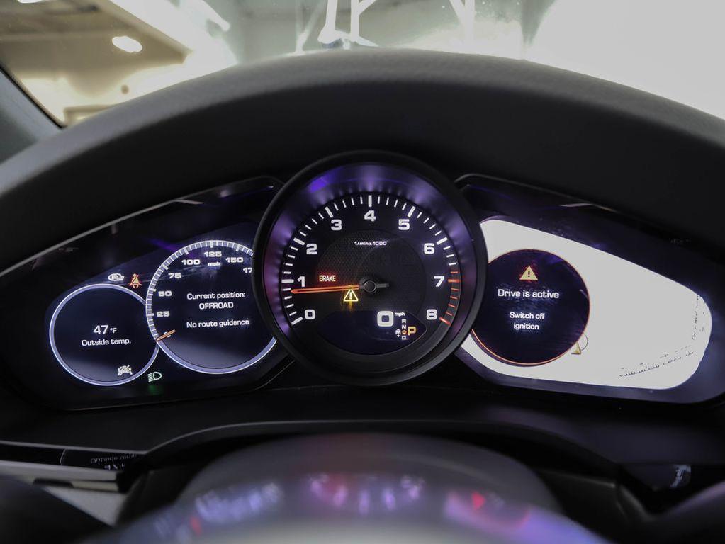 used 2020 Porsche Cayenne car, priced at $33,900