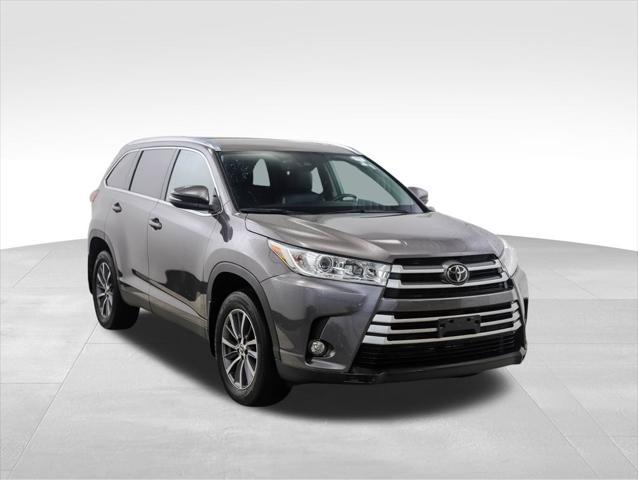 used 2019 Toyota Highlander car, priced at $30,900