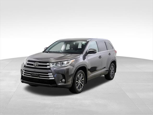 used 2019 Toyota Highlander car, priced at $30,900