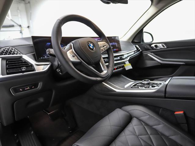 new 2025 BMW X7 car, priced at $85,560