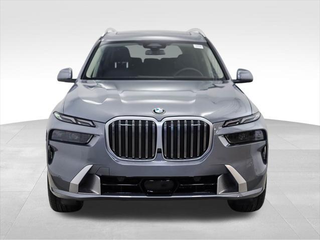 new 2025 BMW X7 car, priced at $85,560