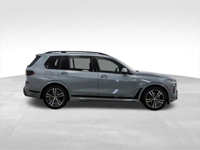 new 2025 BMW X7 car, priced at $92,435