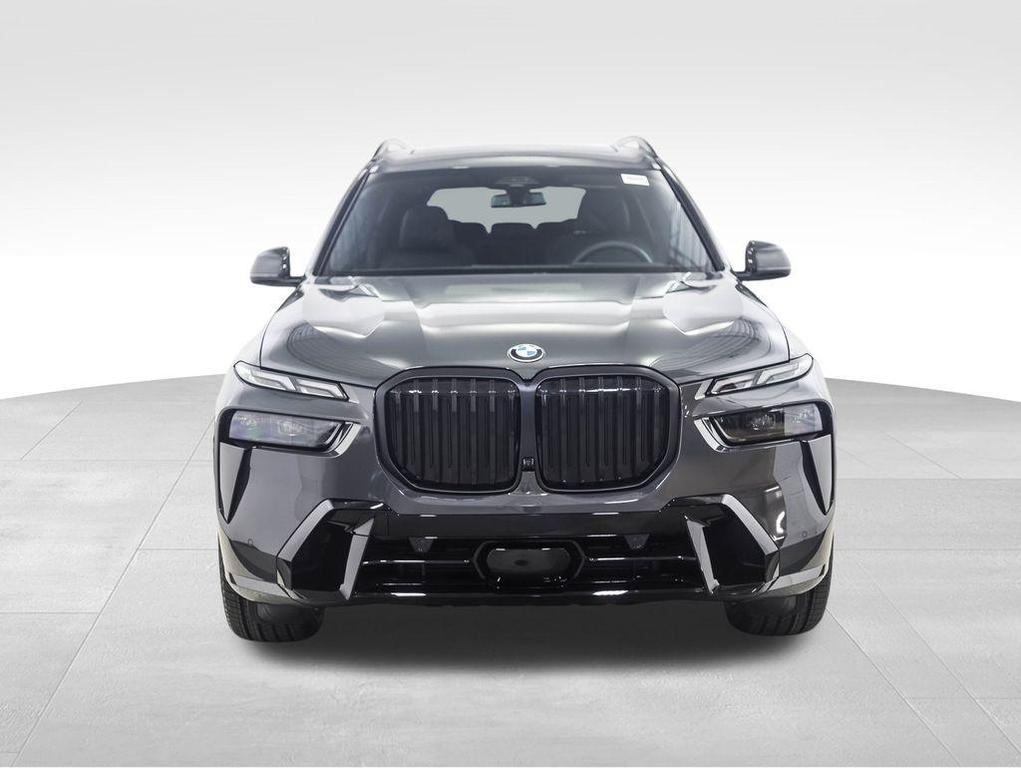 new 2026 BMW X7 car, priced at $102,525