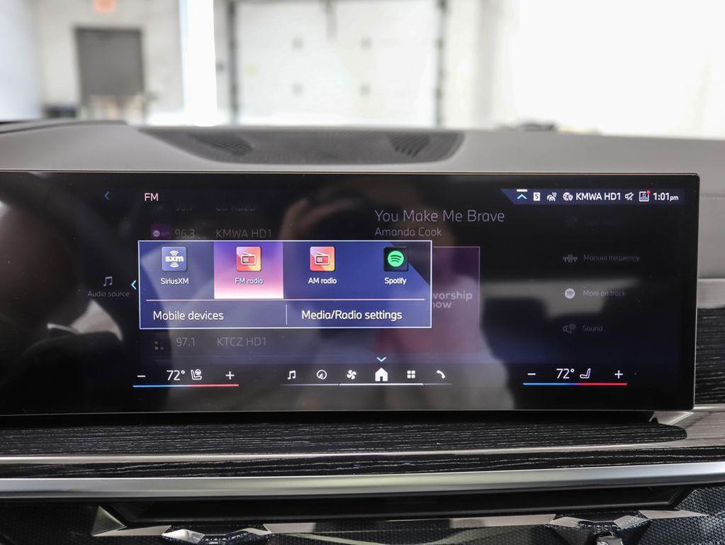 new 2026 BMW X7 car, priced at $102,525