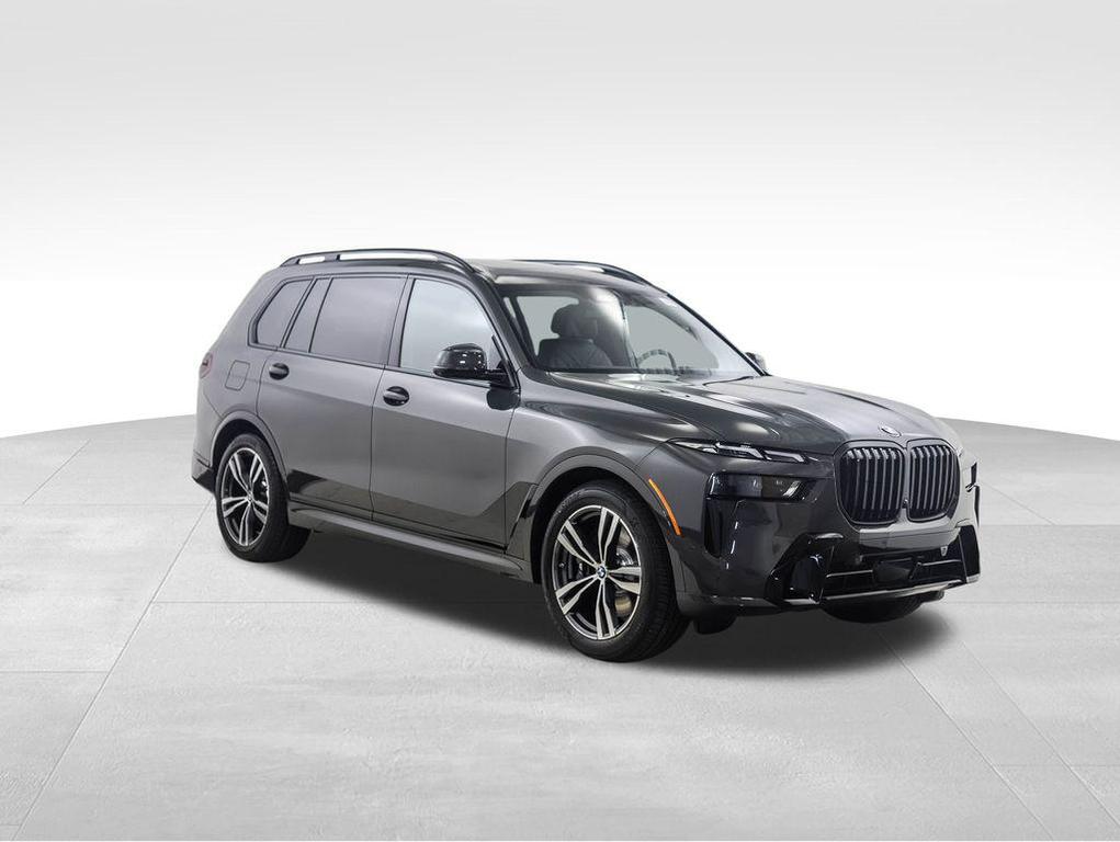 new 2026 BMW X7 car, priced at $102,525