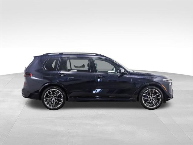 new 2025 BMW X7 car, priced at $90,225