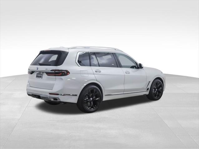 new 2025 BMW X7 car, priced at $92,125