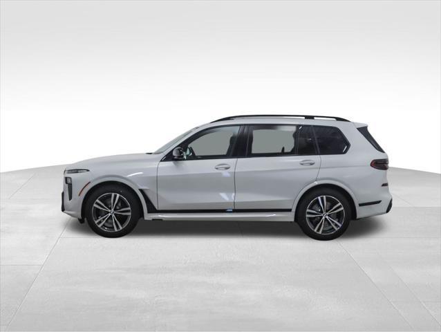 new 2025 BMW X7 car, priced at $118,575