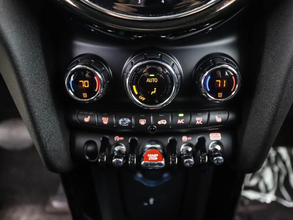 used 2024 MINI Hardtop car, priced at $25,900