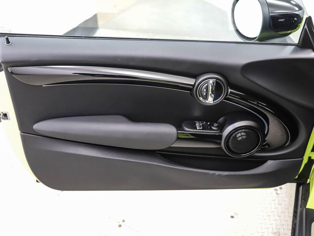 used 2024 MINI Hardtop car, priced at $25,900