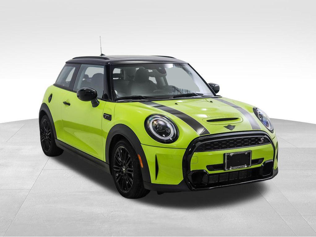 used 2024 MINI Hardtop car, priced at $25,900