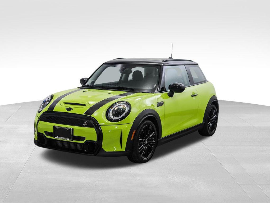 used 2024 MINI Hardtop car, priced at $26,900