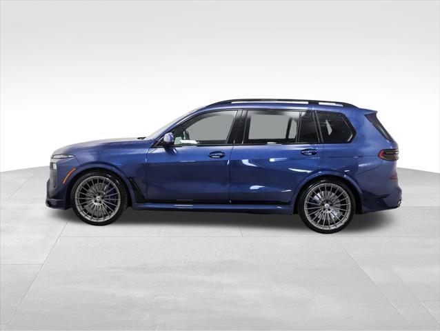 new 2025 BMW X7 car, priced at $153,395