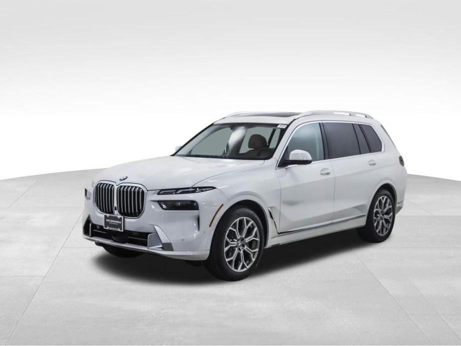 new 2024 BMW X7 car, priced at $89,020