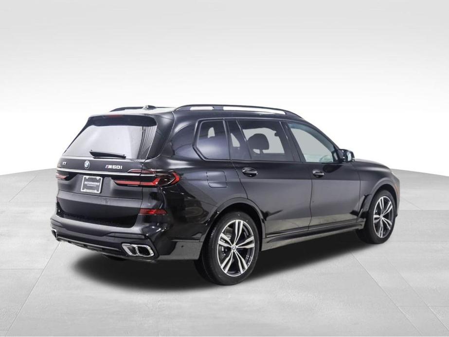 new 2025 BMW X7 car, priced at $118,325