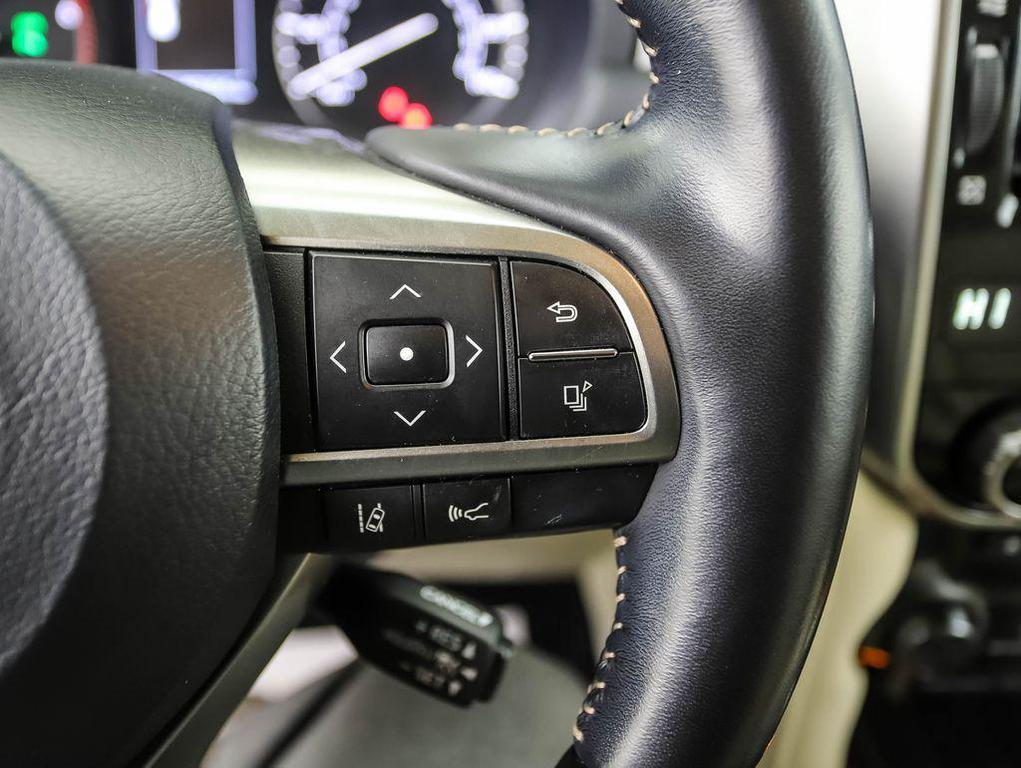 used 2022 Lexus GX 460 car, priced at $42,900