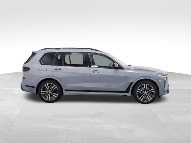 new 2025 BMW X7 car, priced at $119,175