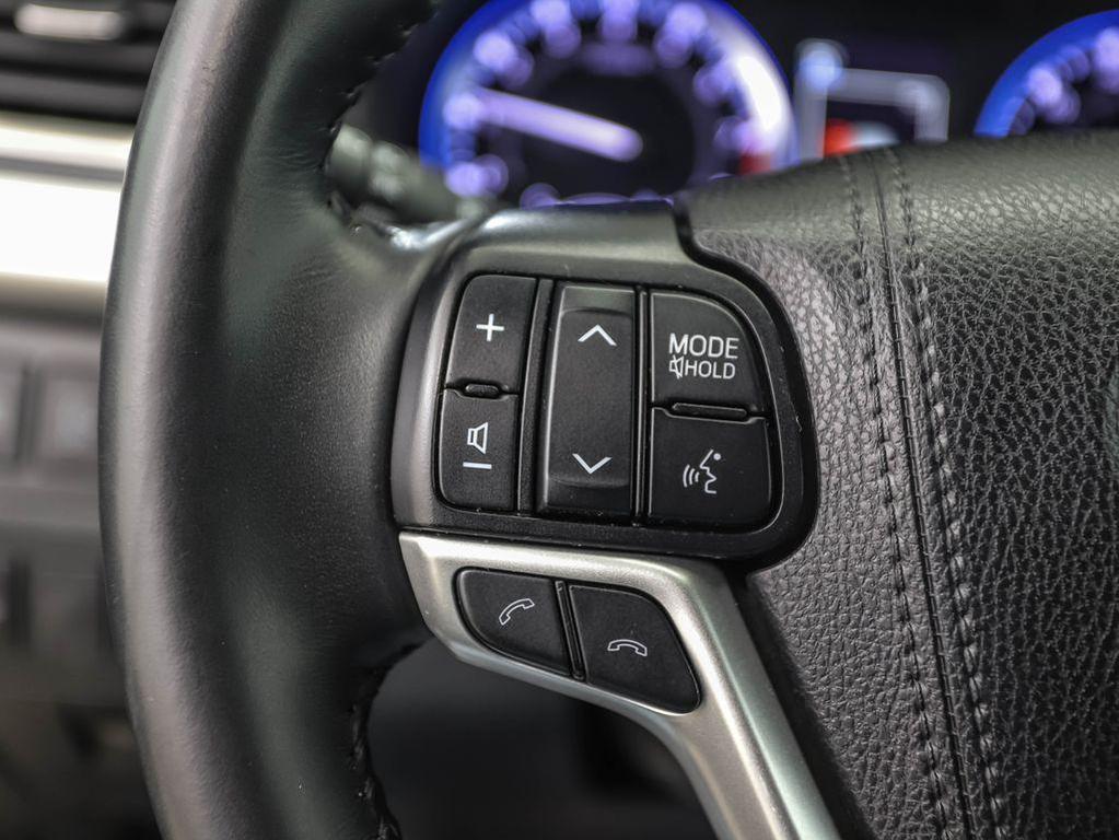 used 2019 Toyota Highlander car, priced at $26,900