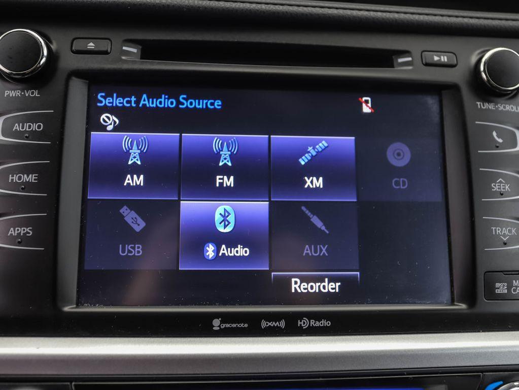 used 2019 Toyota Highlander car, priced at $26,900