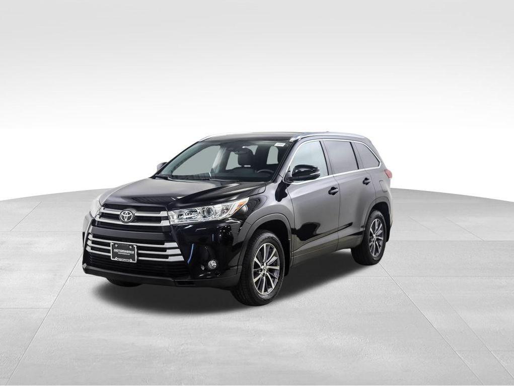 used 2019 Toyota Highlander car, priced at $26,900