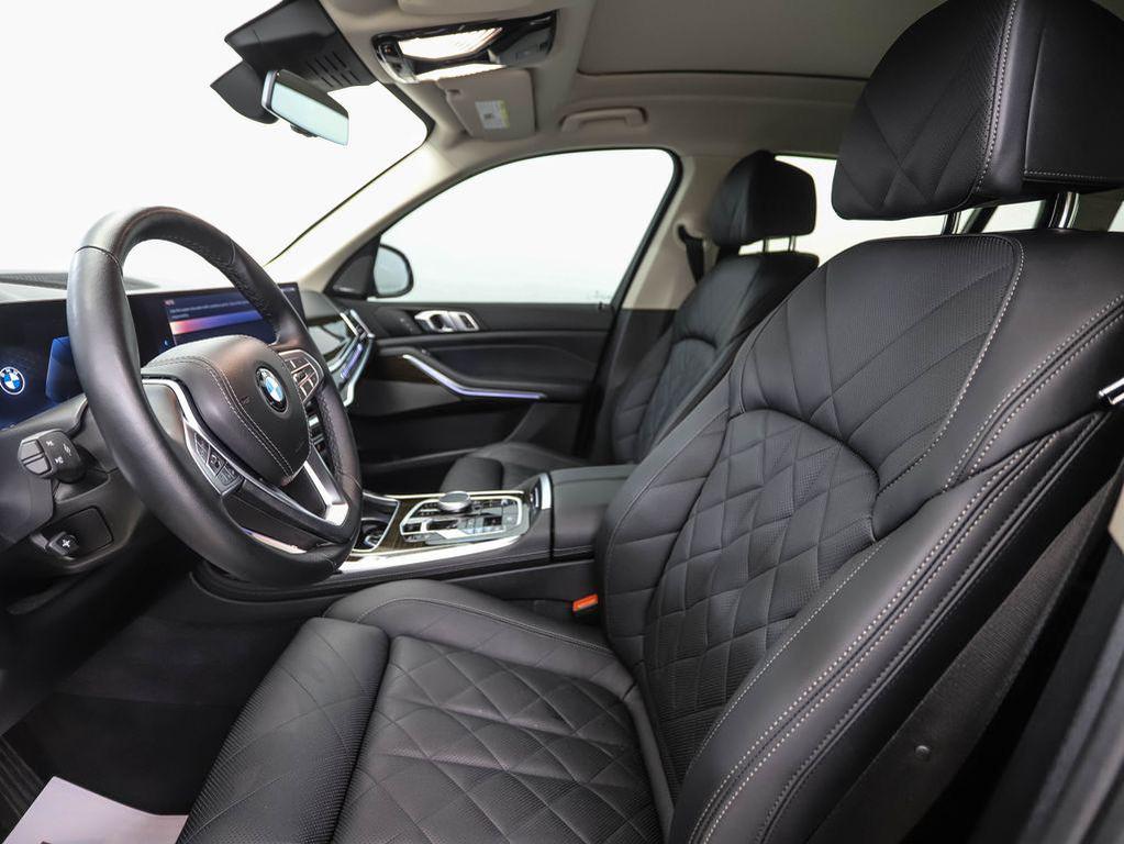 used 2025 BMW X7 car, priced at $68,900