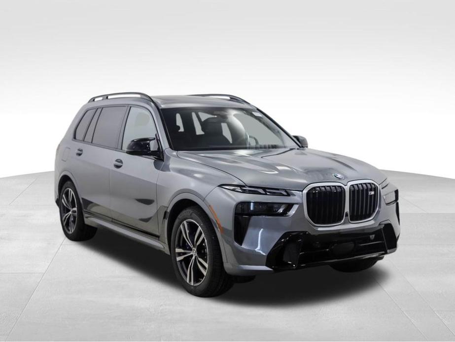 new 2025 BMW X7 car, priced at $118,925