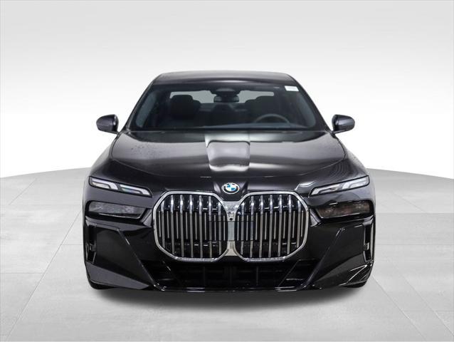 new 2024 BMW 760 car, priced at $124,045