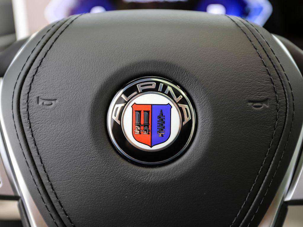 new 2026 BMW ALPINA XB7 car, priced at $161,975