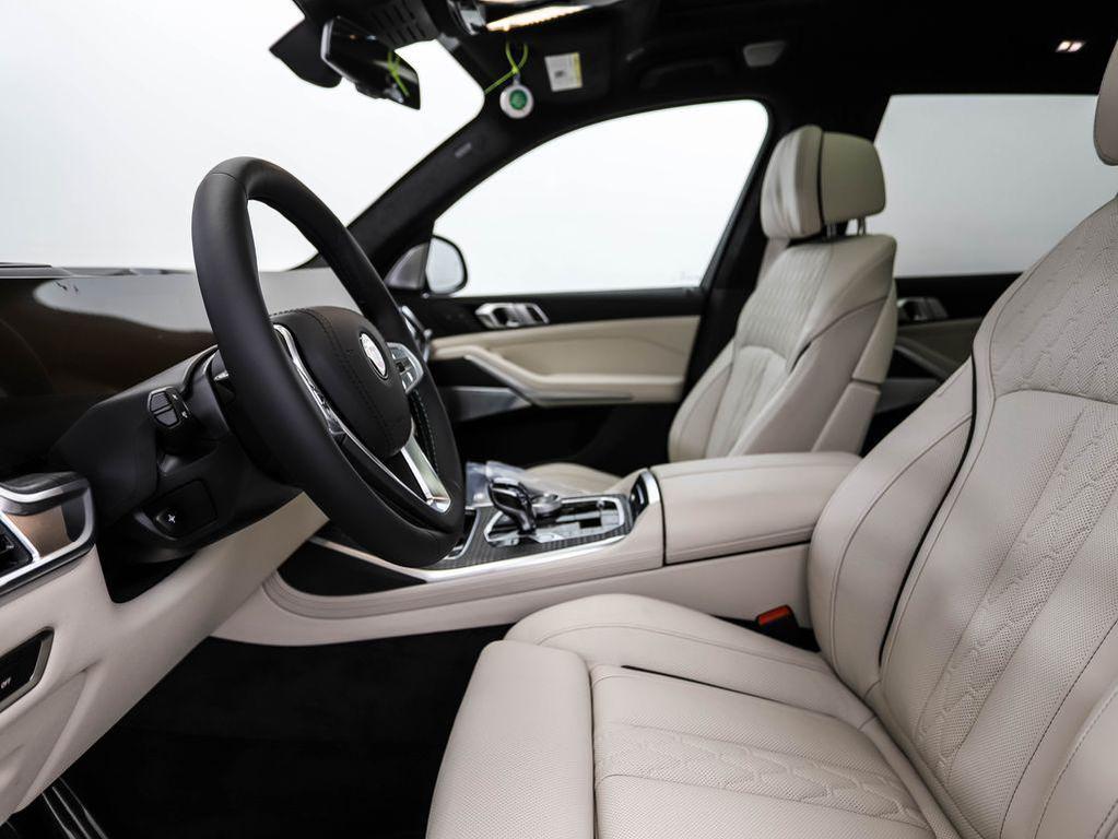 new 2026 BMW ALPINA XB7 car, priced at $161,975