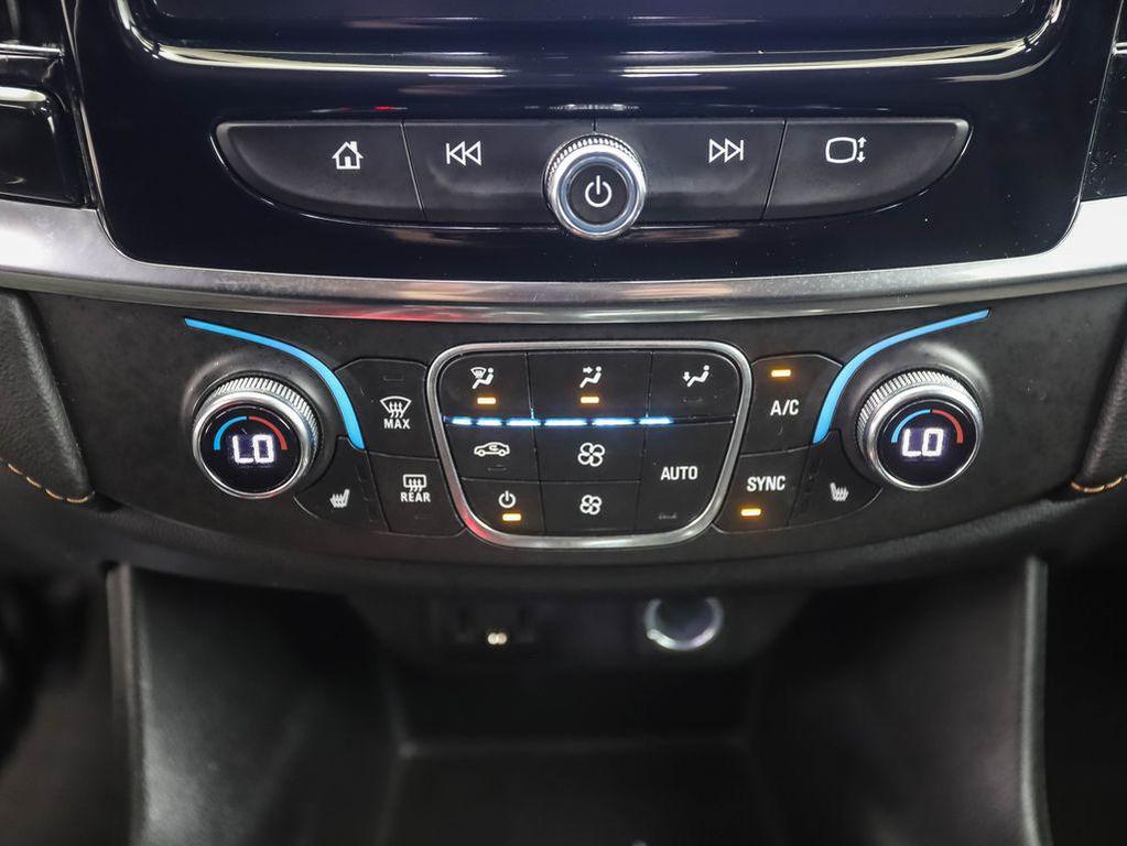 used 2020 Chevrolet Traverse car, priced at $19,900