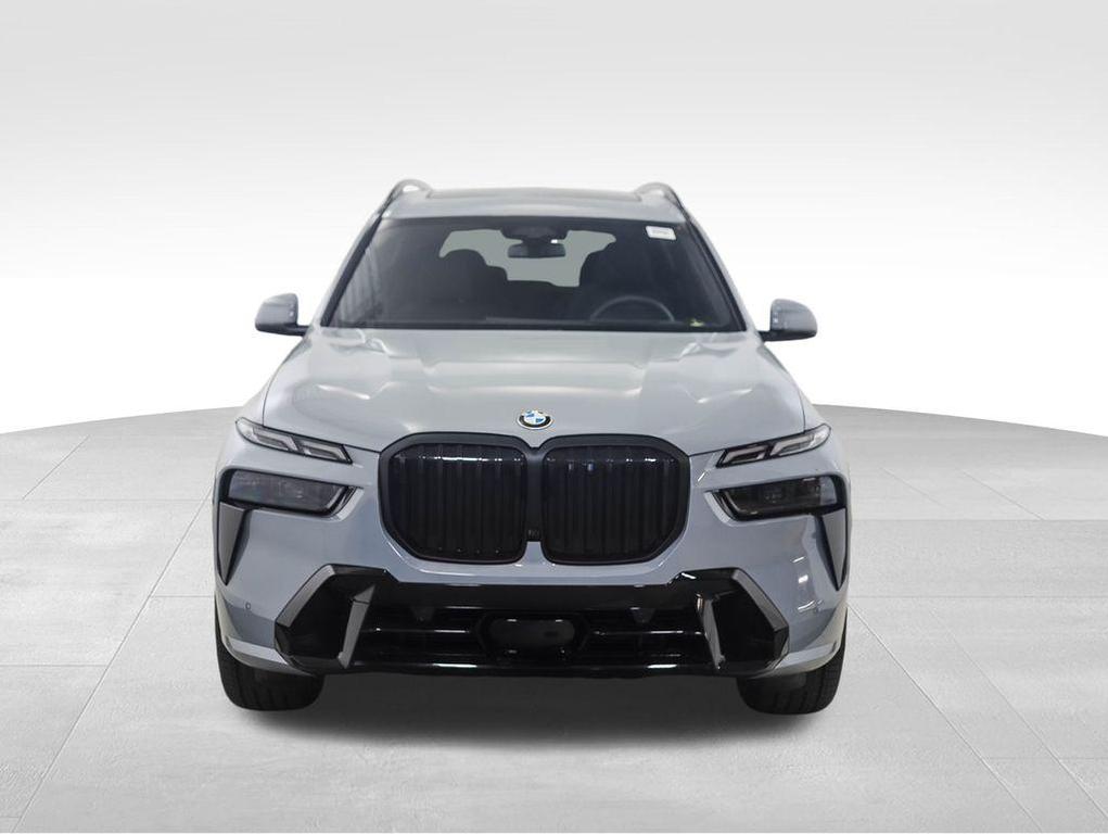 new 2026 BMW X7 car, priced at $95,625