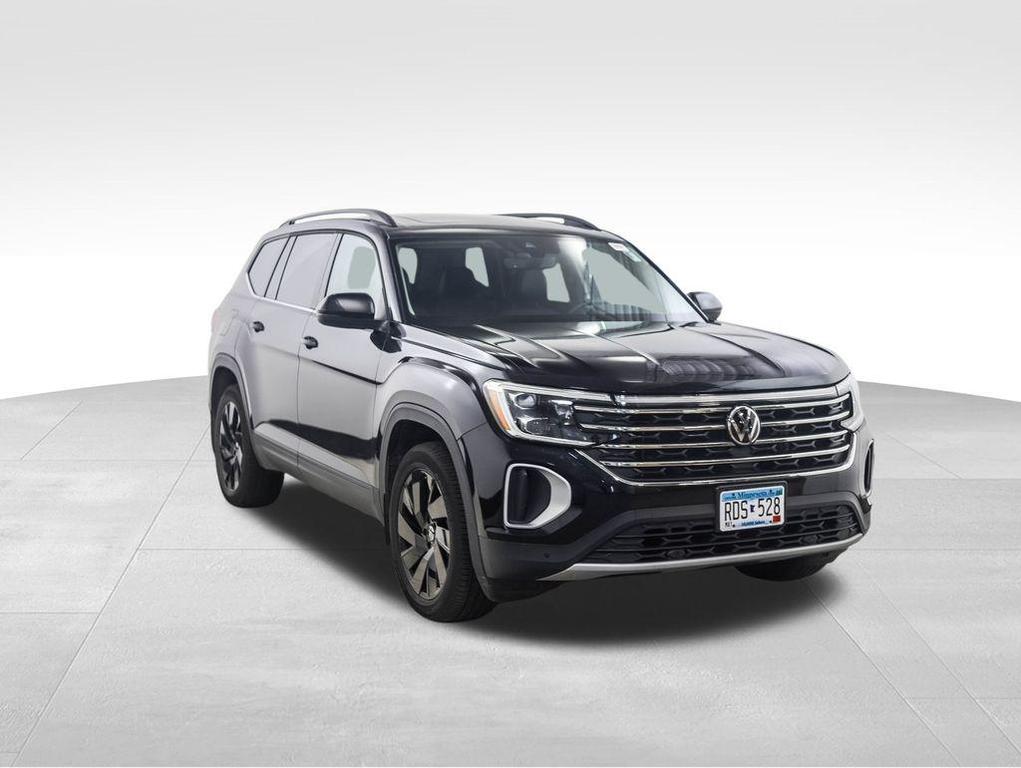 used 2024 Volkswagen Atlas car, priced at $30,900
