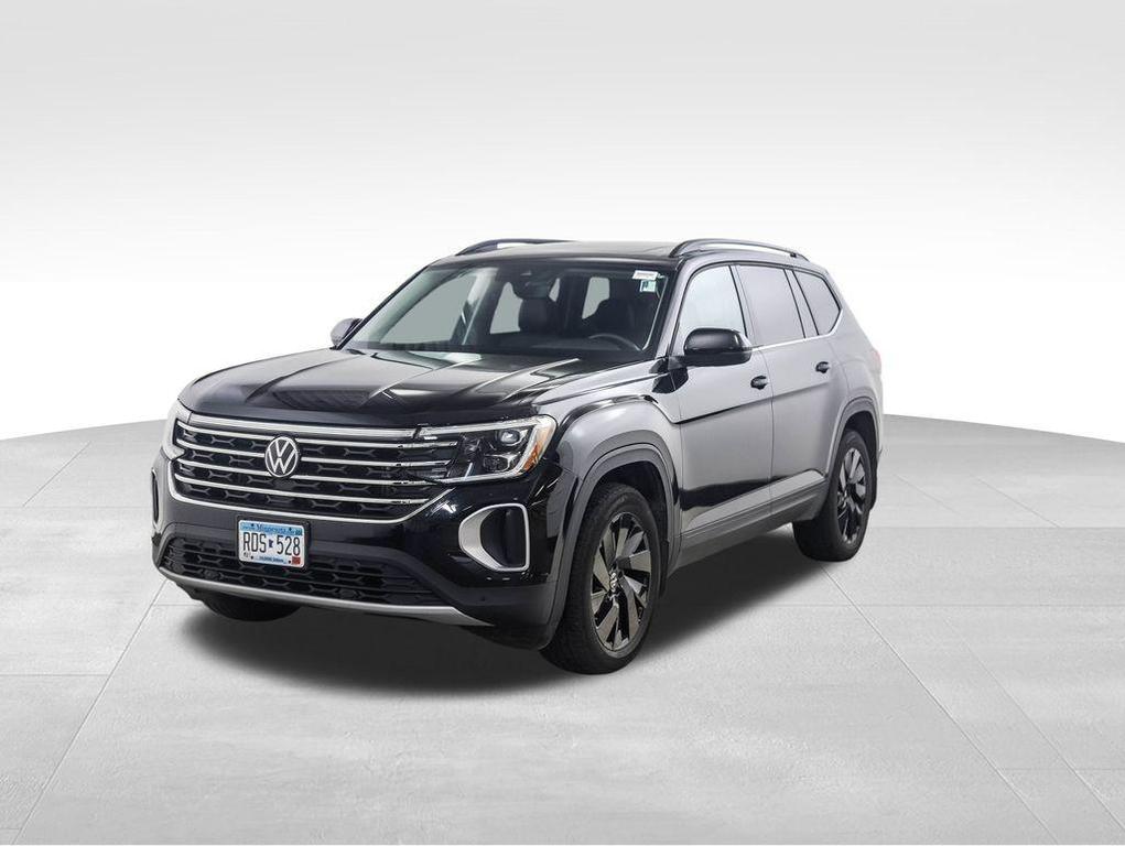 used 2024 Volkswagen Atlas car, priced at $30,900