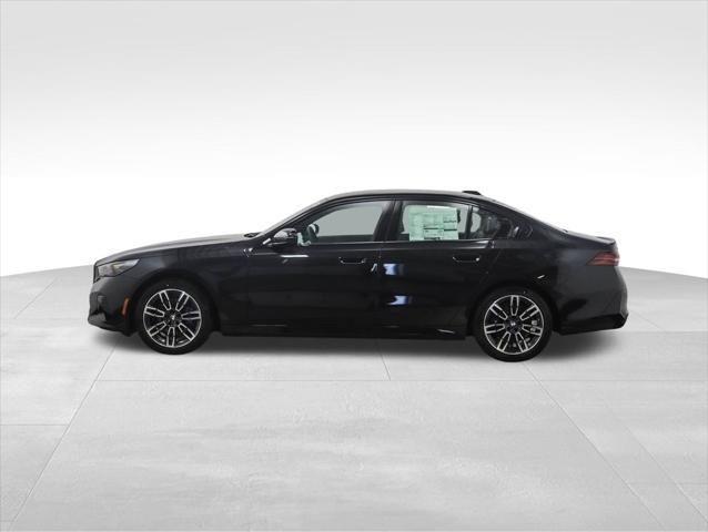 new 2025 BMW 540 car, priced at $81,425