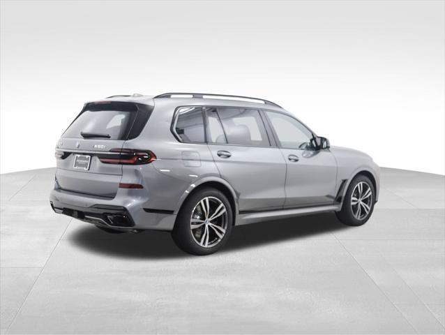 new 2025 BMW X7 car, priced at $119,175