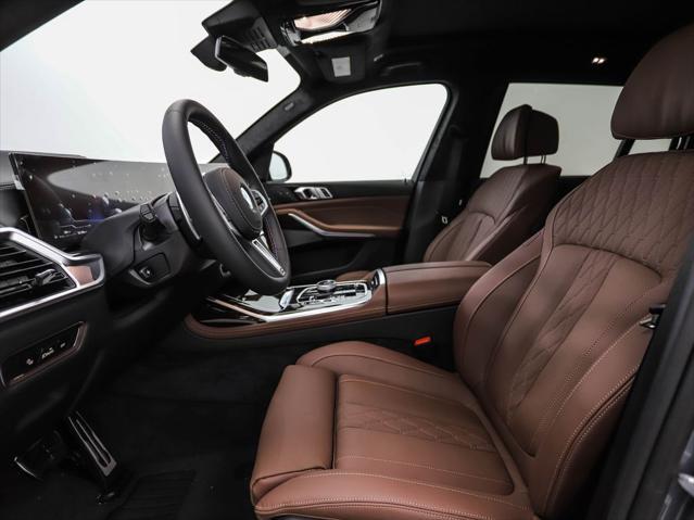 new 2025 BMW X7 car, priced at $119,175