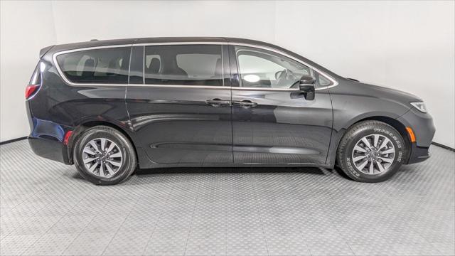 used 2022 Chrysler Pacifica Hybrid car, priced at $25,188