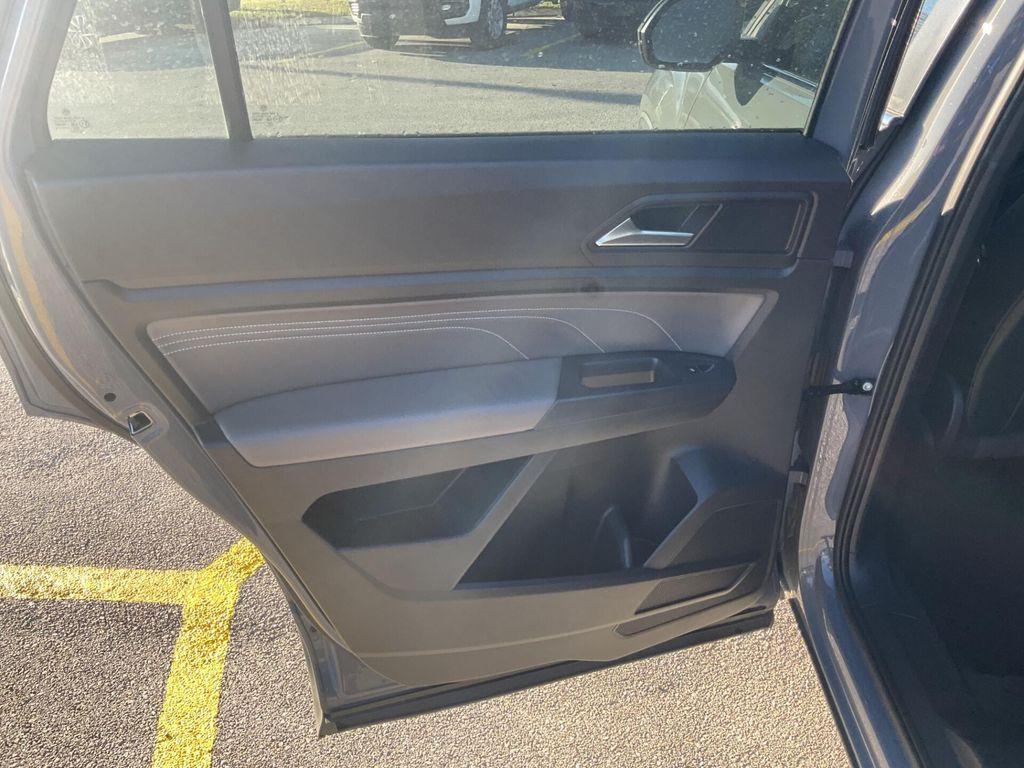 used 2021 Volkswagen Atlas Cross Sport car, priced at $21,999