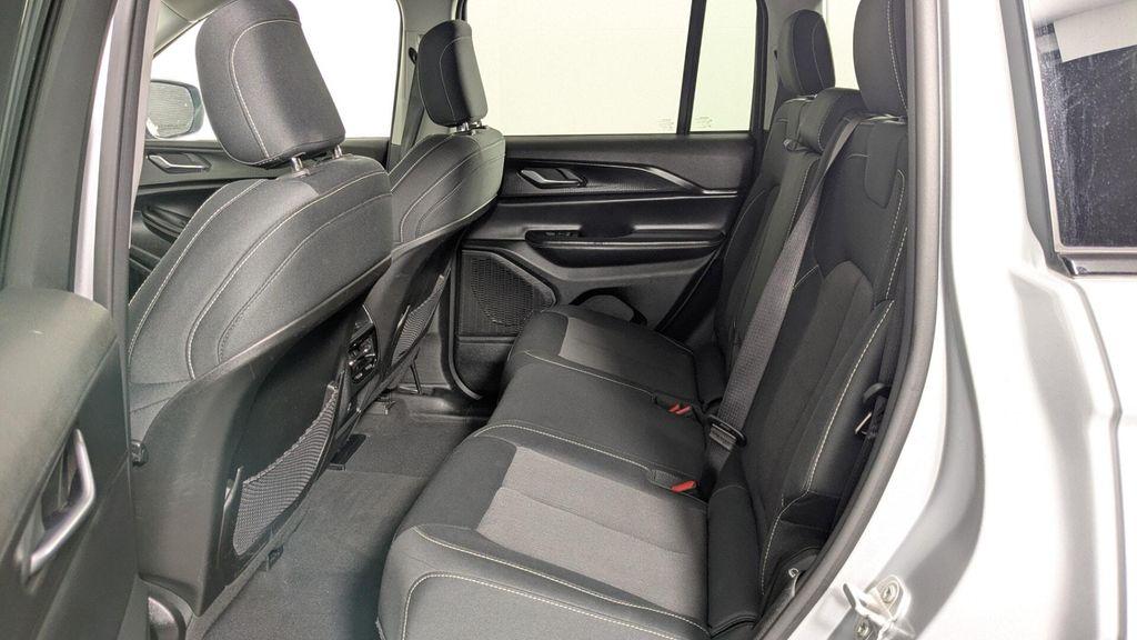 used 2024 Jeep Grand Cherokee car, priced at $21,499