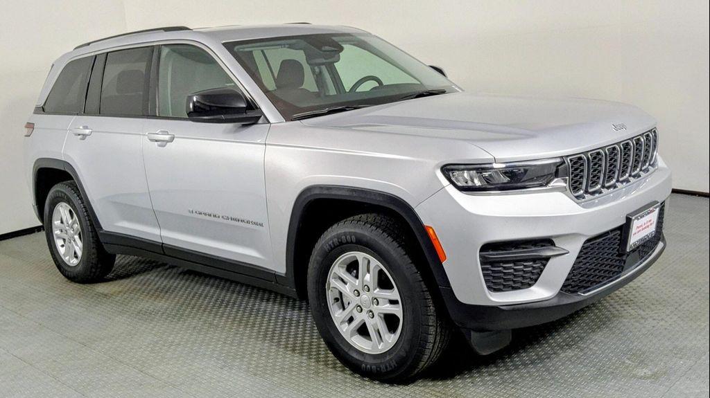 used 2024 Jeep Grand Cherokee car, priced at $21,499