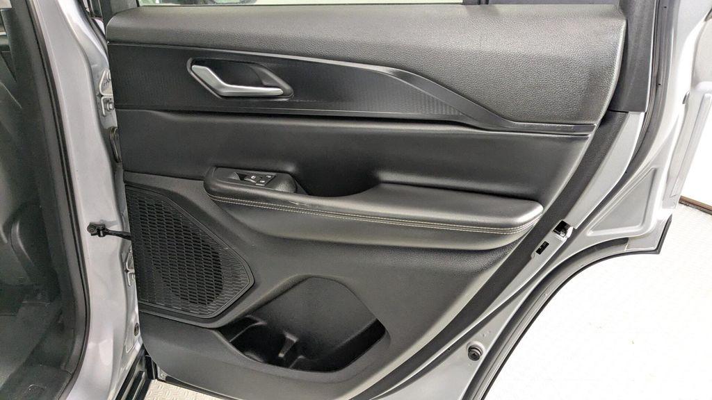 used 2024 Jeep Grand Cherokee car, priced at $21,499