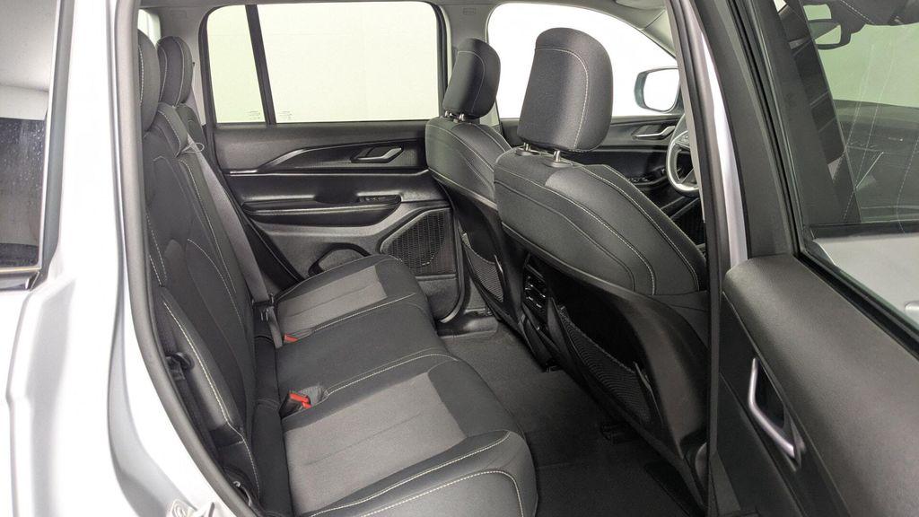 used 2024 Jeep Grand Cherokee car, priced at $21,499