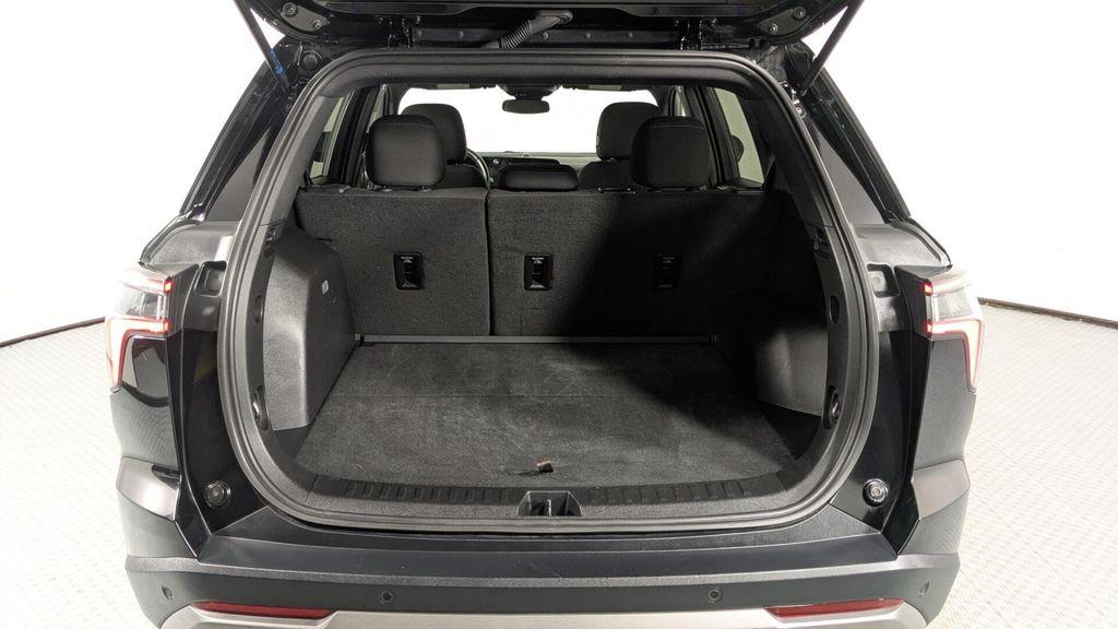 used 2025 Chevrolet Equinox car, priced at $22,999