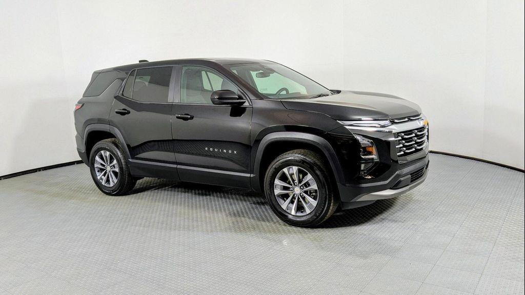 used 2025 Chevrolet Equinox car, priced at $22,999